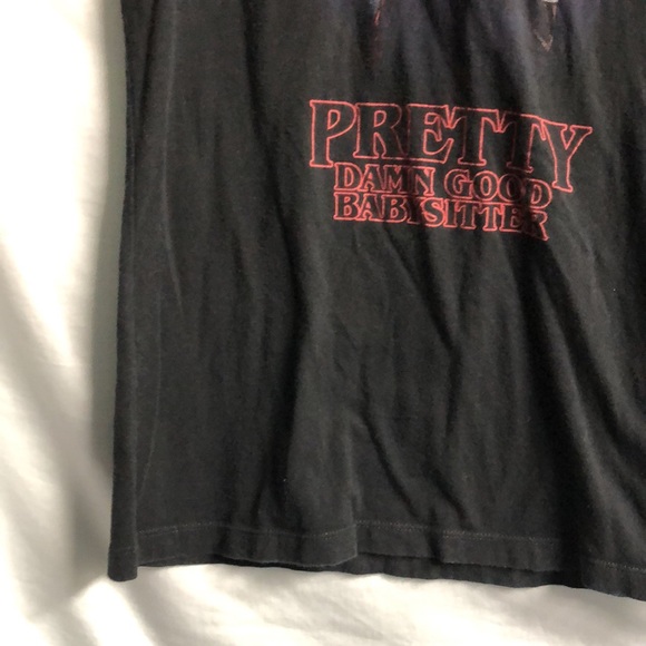 Stranger Things medium T-shirt Netflix pretty damn good babysitter black juniors - Picture 5 of 8